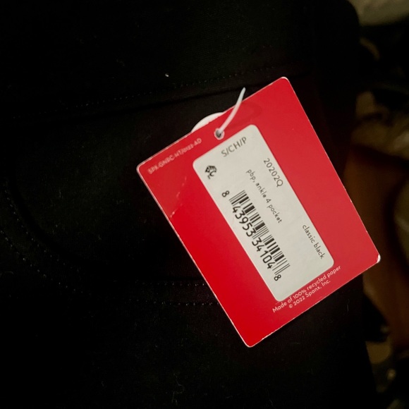 SPANX The Perfect Black NPant, Ankle 4-Pocket - Picture 4 of 4